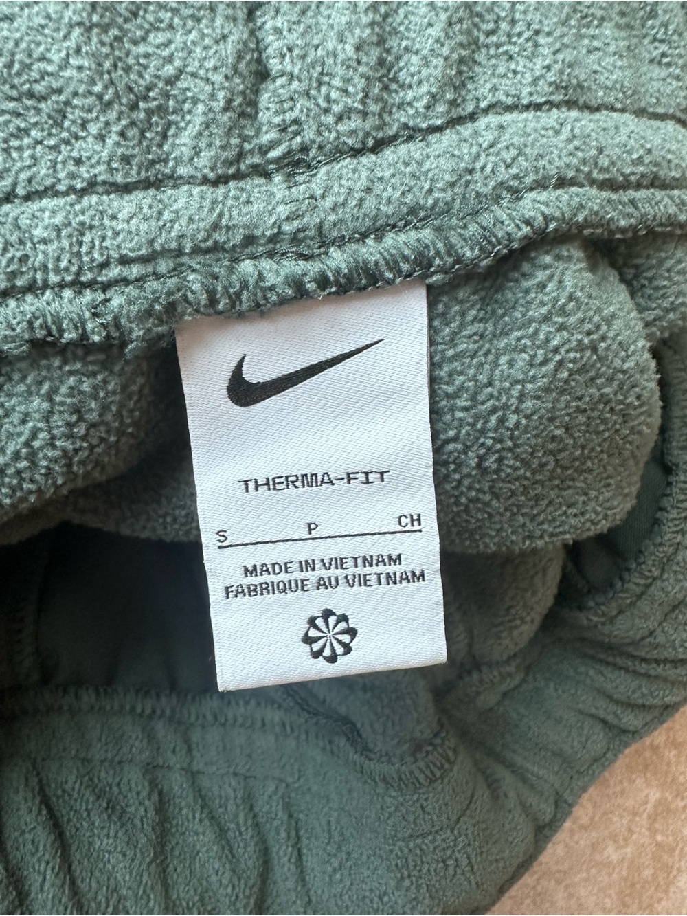 Nike Therma Fit One Loose Fleece Pants with Swoosh - Picture 2 of 7